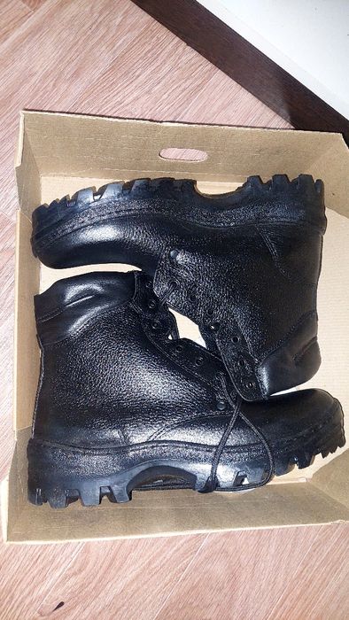 Продам берцы фирмы Бутекс