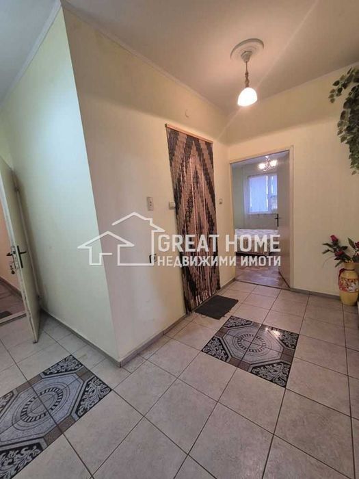 Продава се Тристаен апартамент в Търговище, Запад 2 - 78 кв.м за 1020 €/кв.м - Снимка #7