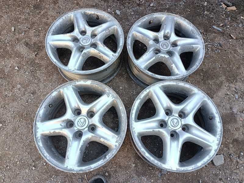 Продам оригинальные легкосплавные диски на автомашину Lexus RX300