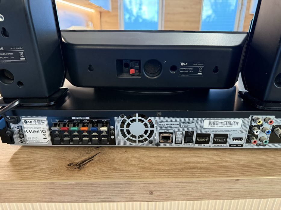 Sistem Home Cinema 5.1 LG HX906SB 3D Blu-ray 1100W