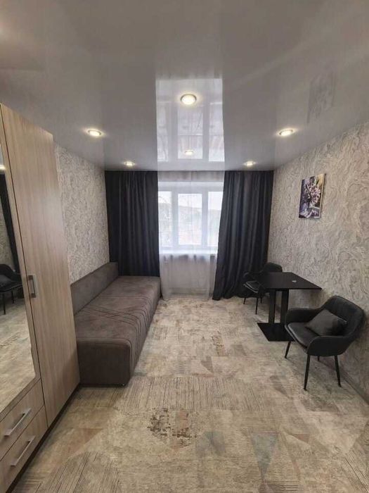 Сдаю на Назарбаева 57 квартиру  1 комнатную