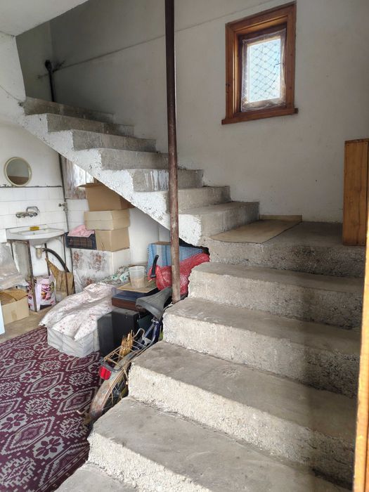Продавам къща в с.Зимевица
