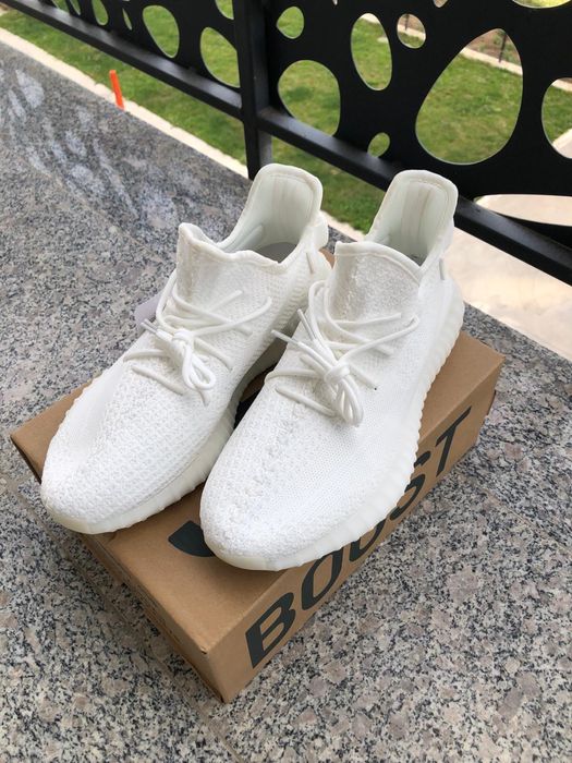 Adidasi Adidas Yeezy 350 V2
