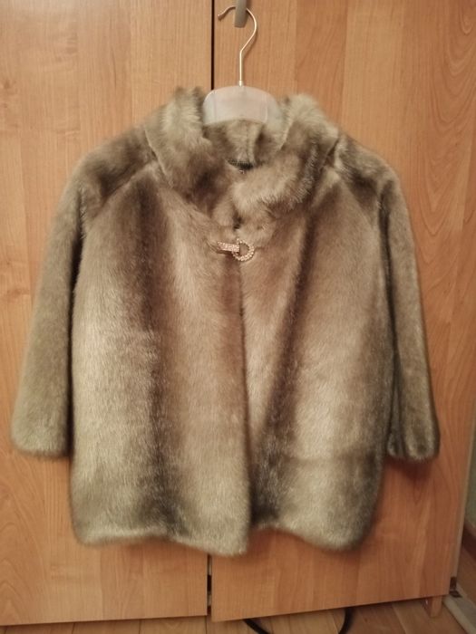 Продам шубу искусственую под норку
