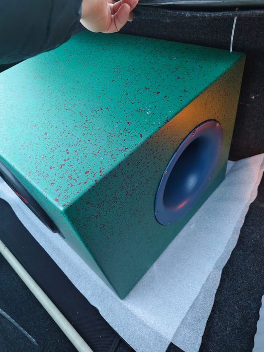 Продам сабвуфер !!!