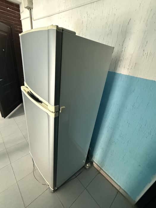 Холодильник в 32а мкр