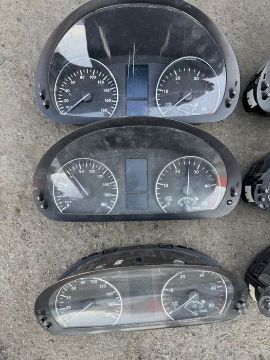 Спринтер 906 рестайлинг щиток
