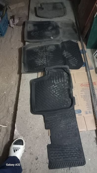 Полики резиновые для лада ларгус б/у