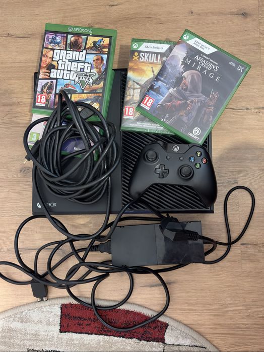 Xbox One 500 Gb cu 4 jocuri