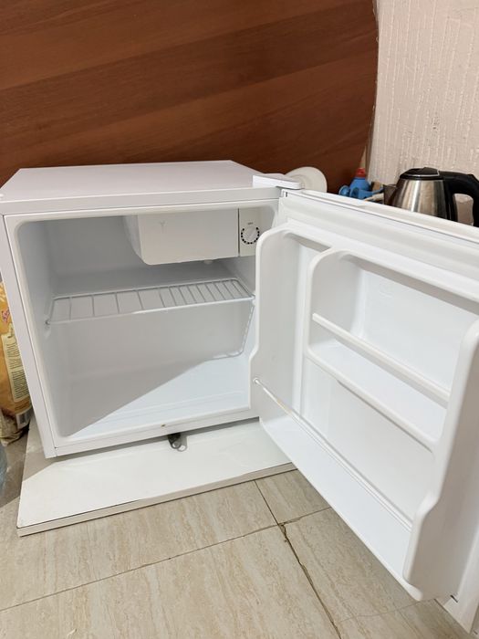 Продам Холодильник Мини