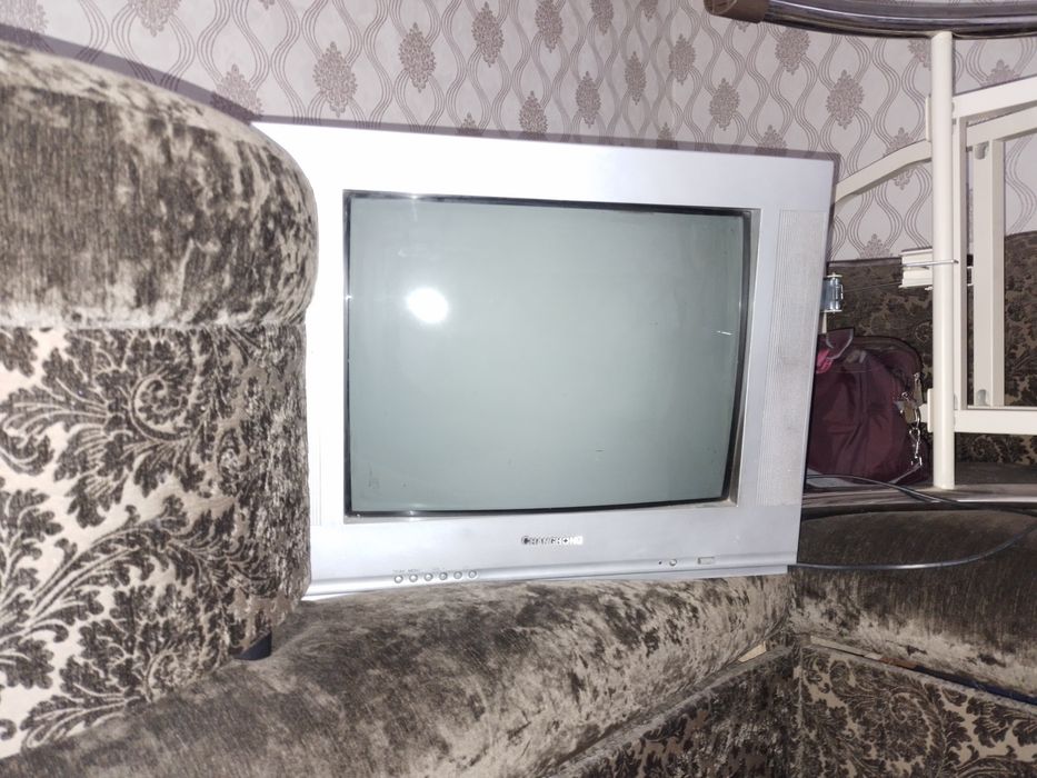 Продам телевизор