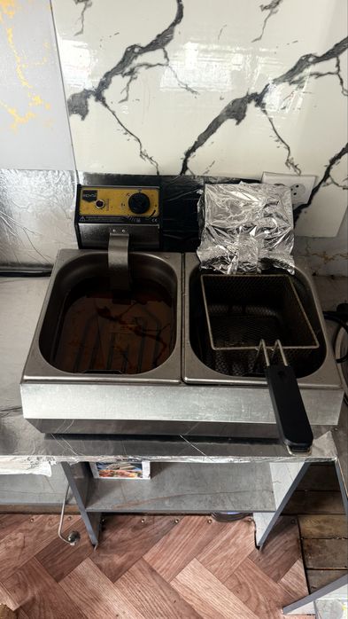 Sotiladi !FoodTrack fast food va boshqa narsalar uchun