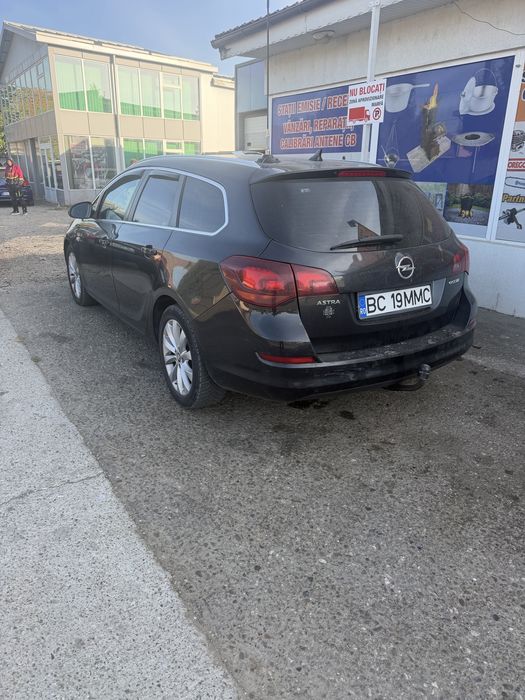 Opel astra j an 2012