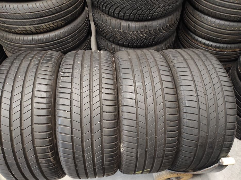 245/40/19 Bridgestone Дот.4724