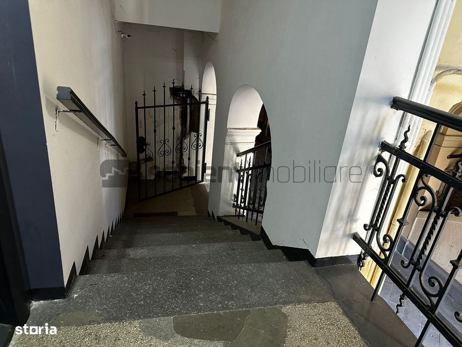 Apartament la casa cu 4 camere si acces auto, ultracentral