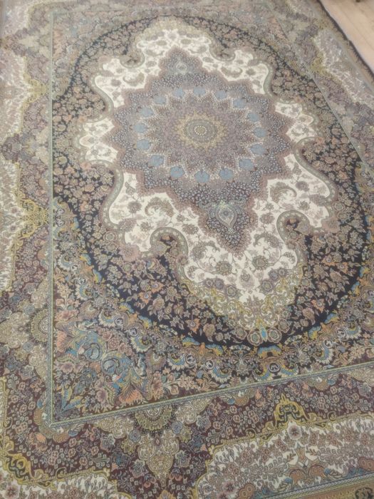 Почти новый ковер размер 2-3 окончательно 13