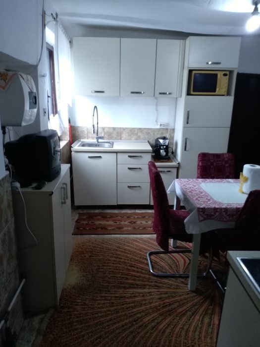 Casa de vanzare doua corpuri