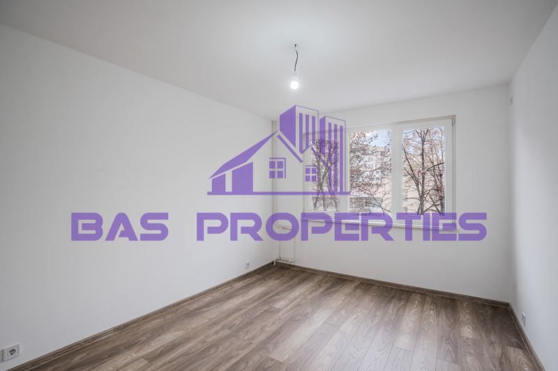 Продава се Тристаен апартамент в София, Младост 1 - 88 кв.м за 2613 €/кв.м - Снимка #2