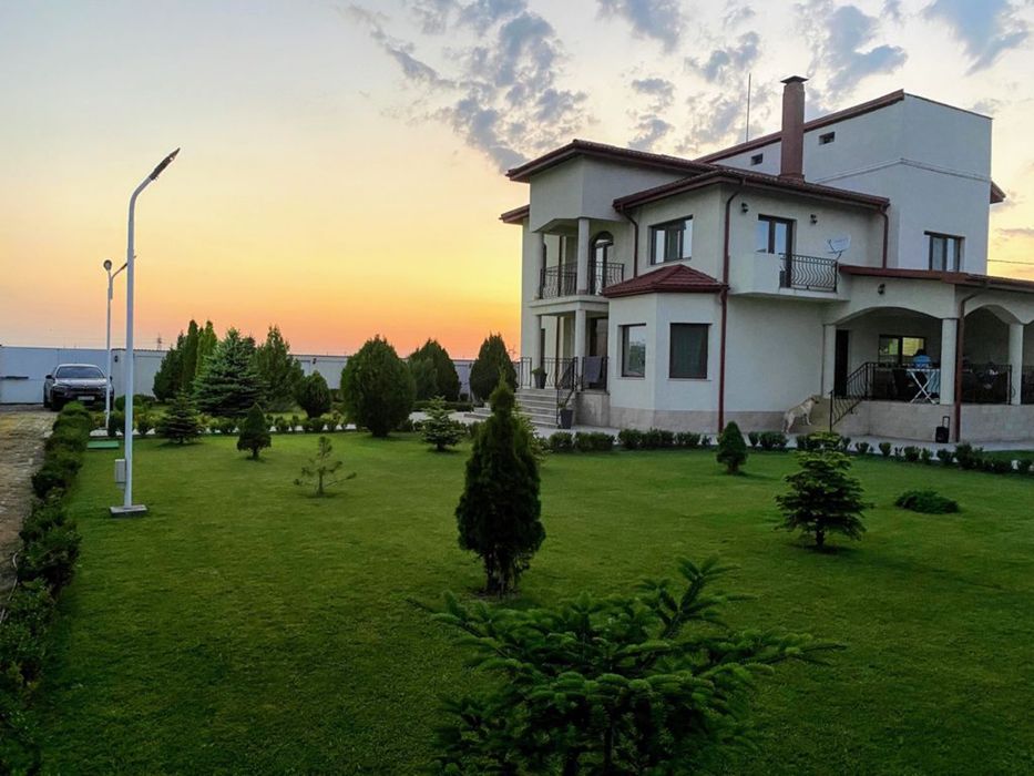 Inchiriez Casa -Zona Hanul Vanatorului