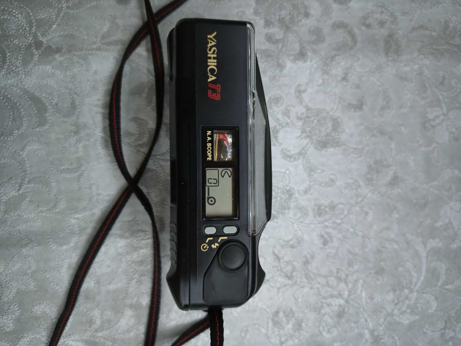 Фотоапарат -Yashica T3 AF