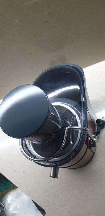 Сокоизстисквачка Moulinex JU650G3E, XXL отвор за цели плодове, 1000 W,