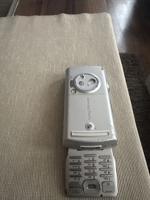 Сони Ериксон P900