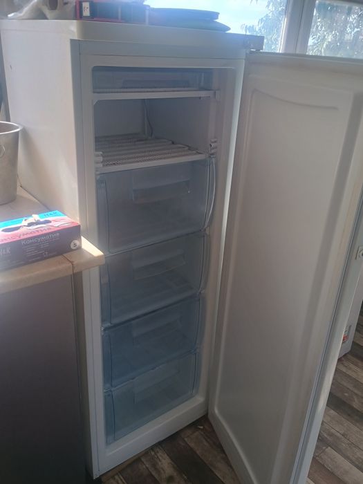 Фризер с четири чекмеджета0896906284