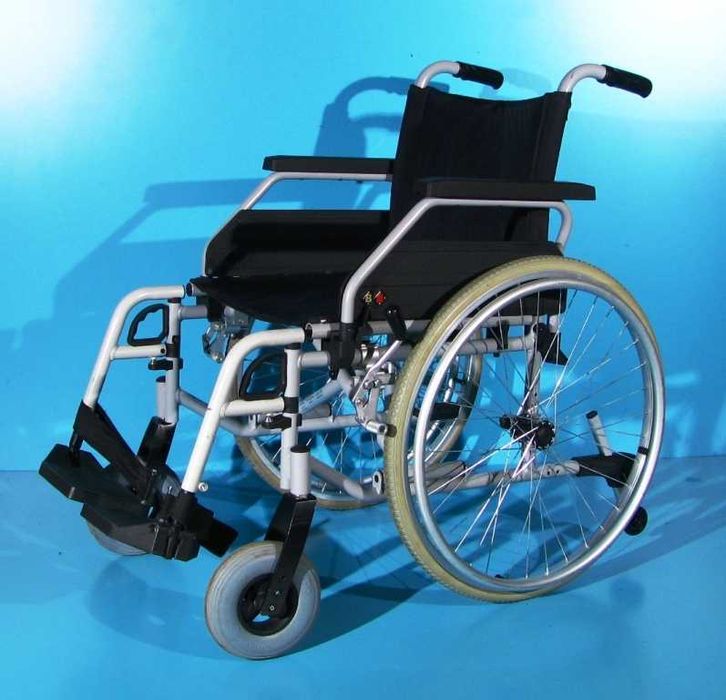 Scaun cu rotile invalizi B+B - latime sezut 48 cm