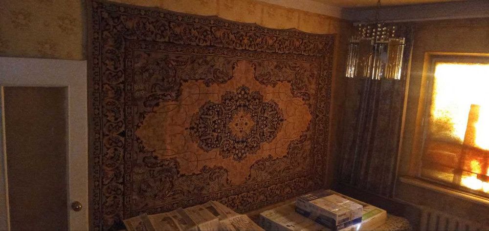 продам шерстяной ковёр ширина 3м х высота 2 мтр