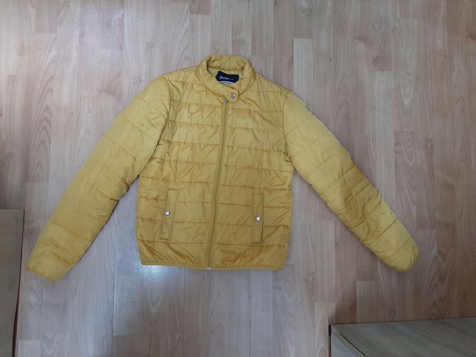 Geaca Stradivarius marimea M