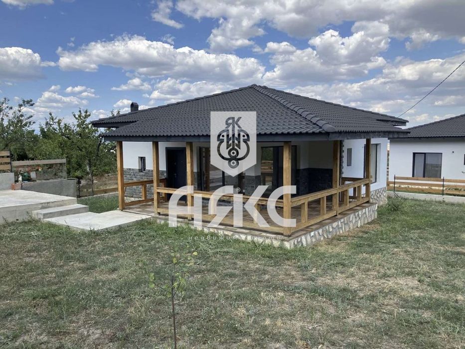 Продава се Къща в с. Симеоновец, Област Пазарджик - 120 кв.м за 617 €/кв.м - Снимка #7