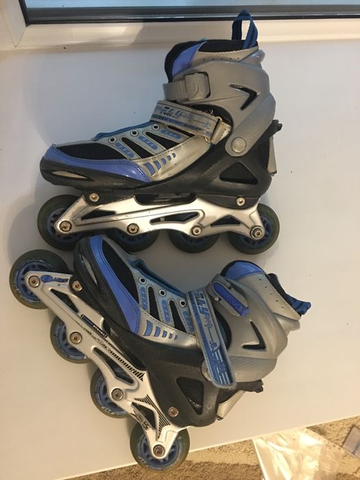 Роликовые коньки