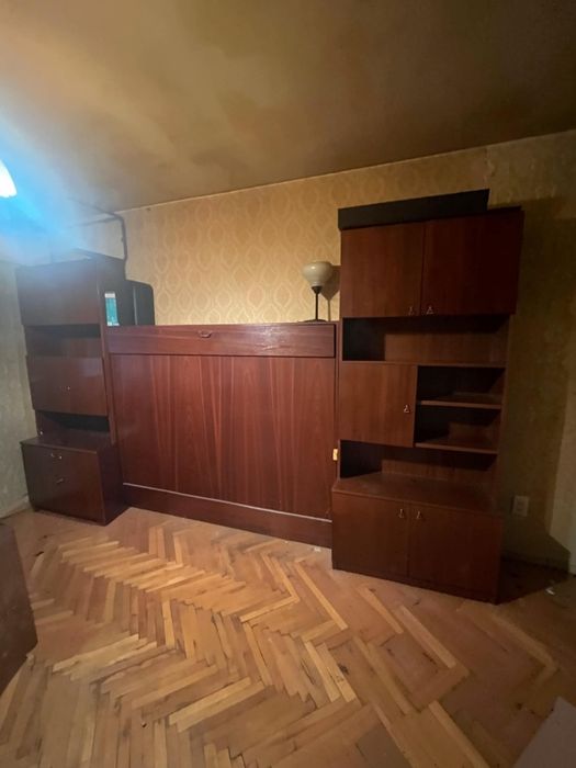 Падащо легло 190х140 + секция. Може и отделно