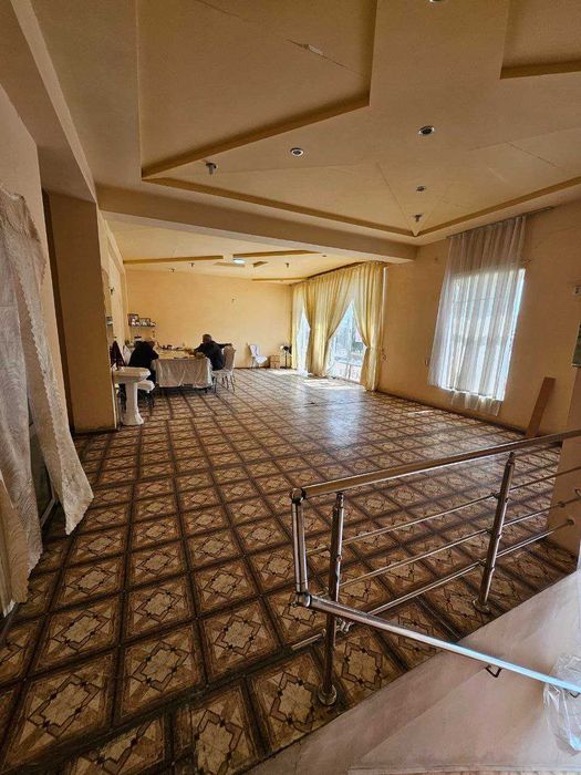 Станция бозорида 3 каватли магазин сотилади