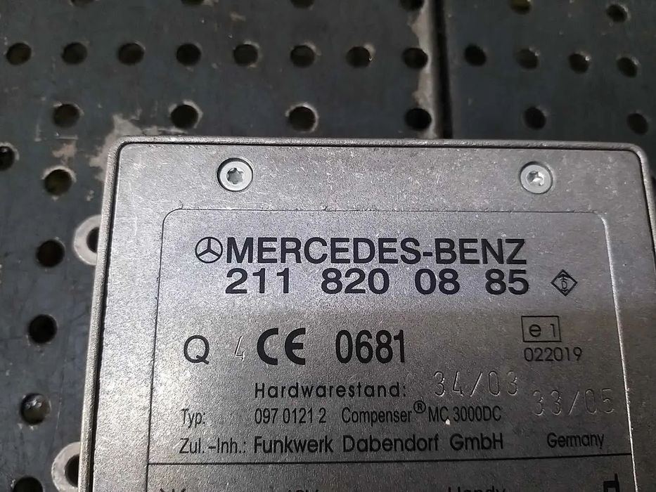 Modul amplificator antena radio mercedes e class w211 2118200885