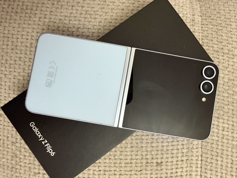 Samsung Galaxy Z Flip6
