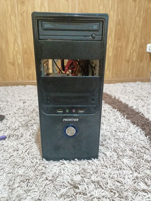 Системный блок и клавиатура