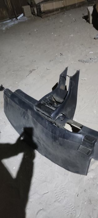 Запчасти от Ауди 100 с4 2.3