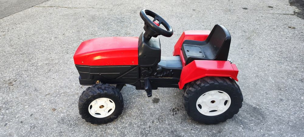 Трактор и градинска количка