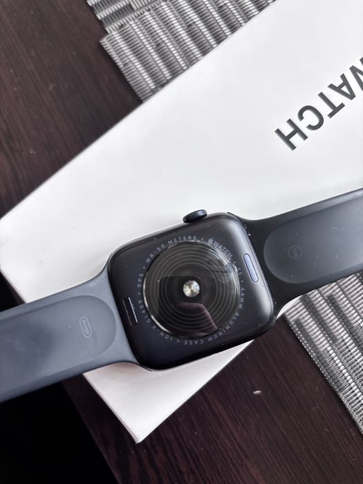 Apple Watch SE (44mm)2nd generation 2024