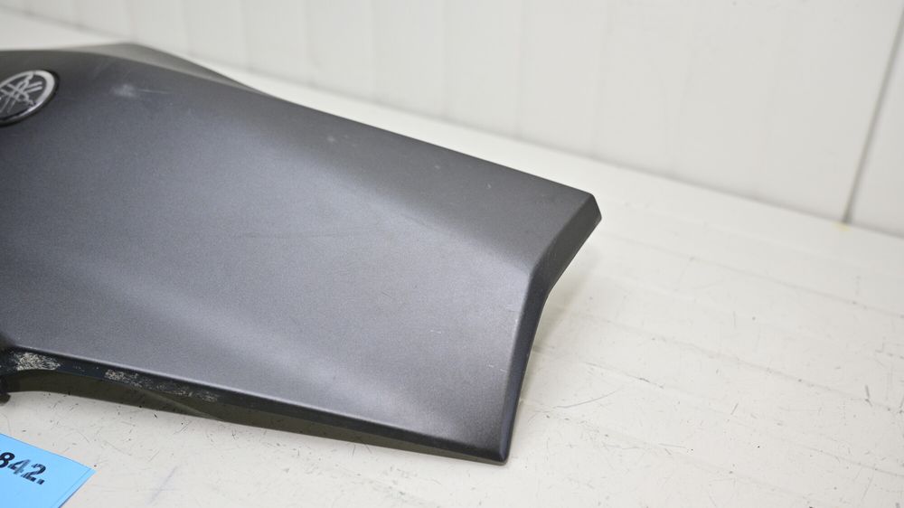 Carena Fata Lateral Stanga Yamaha X-MAX 125 / 300 2023 - 2026