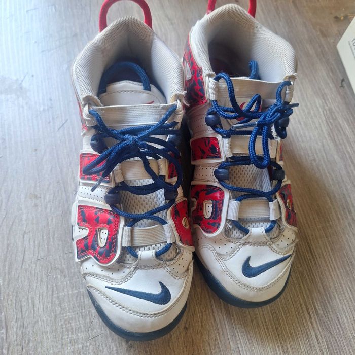 Adidasi nike air