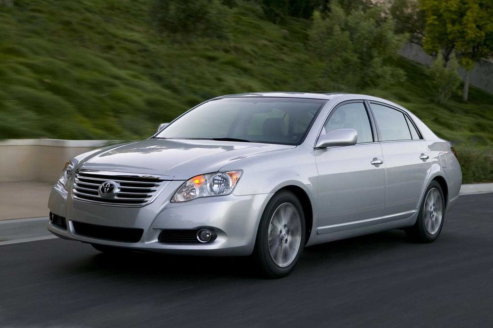 Решетка радиатора Toyota Avalon авалон 08-10