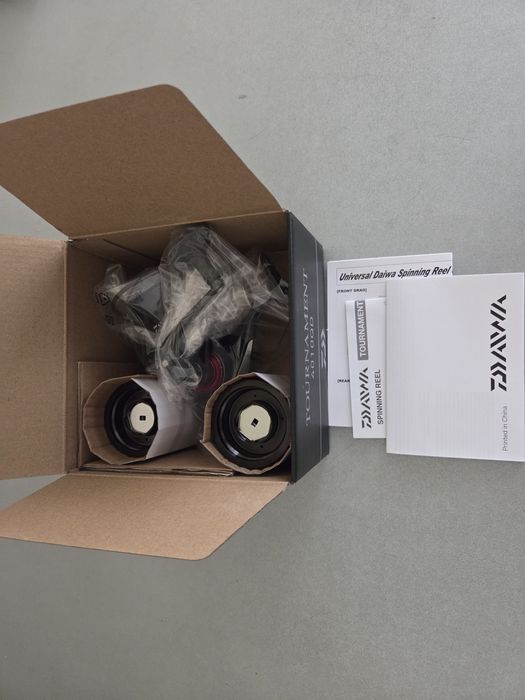 Mulineta feeder Daiwa Tournament 4010QD-nou