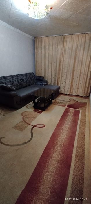 Срочно продам диван