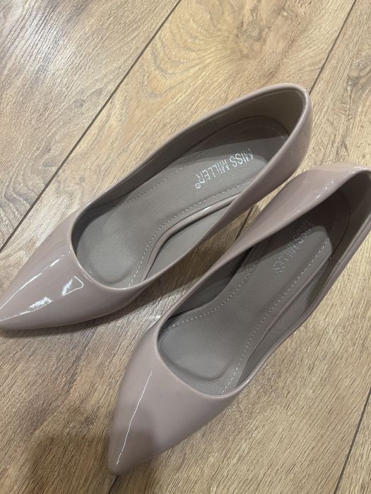 Продам кожаные туфли