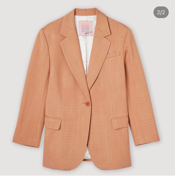 Сако      Sandro