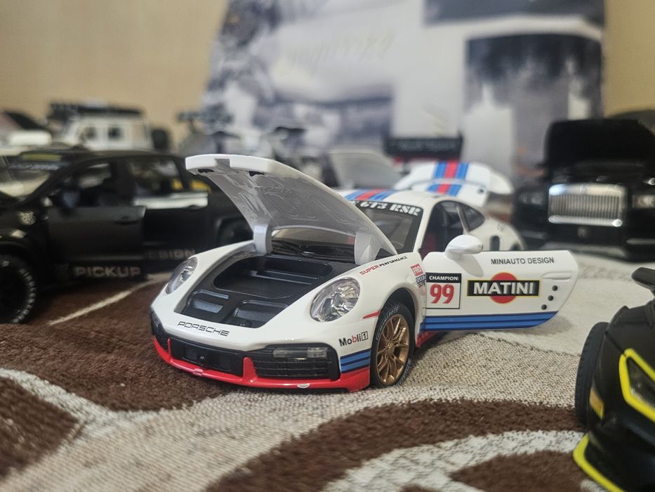 У Машинок все открывается