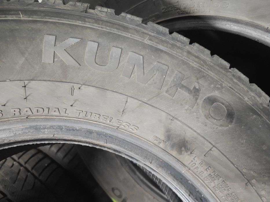 4бр.зимни гуми 225/75/16C Kumho
