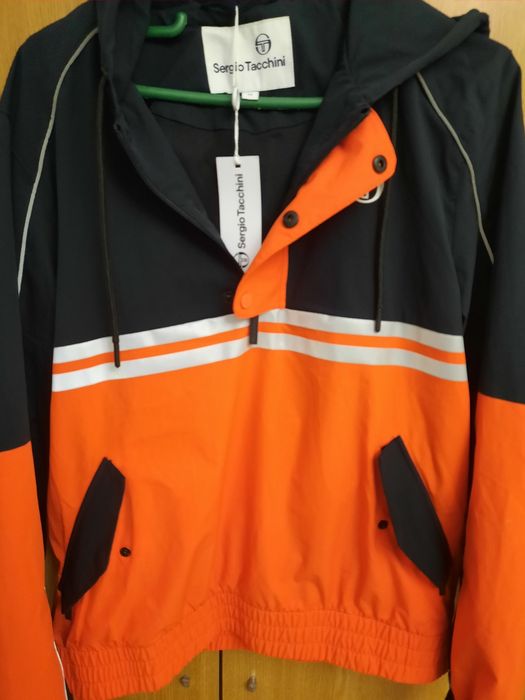 Vand geaca primăvara